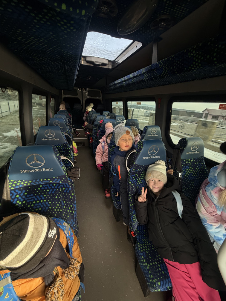 Przedszkolaki na łyżwach w Czarnym Dunajcu