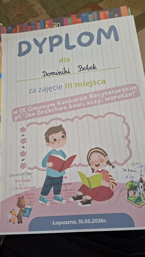 Dyplom za zajęcie III miejsca w konkursie recytatorskim.